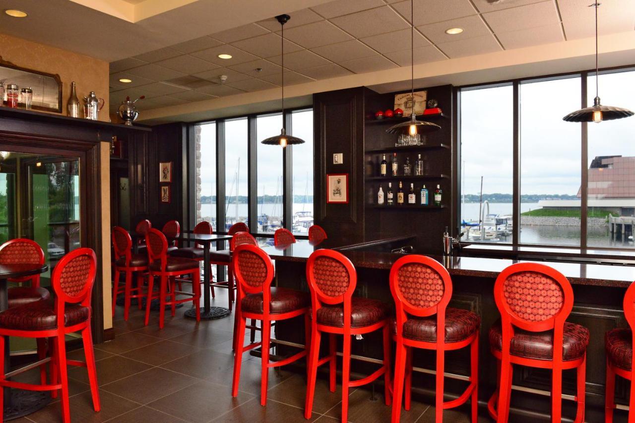 Shoreline Inn & Conference Center, Ascend Hotel Collection Muskegon Bagian luar foto