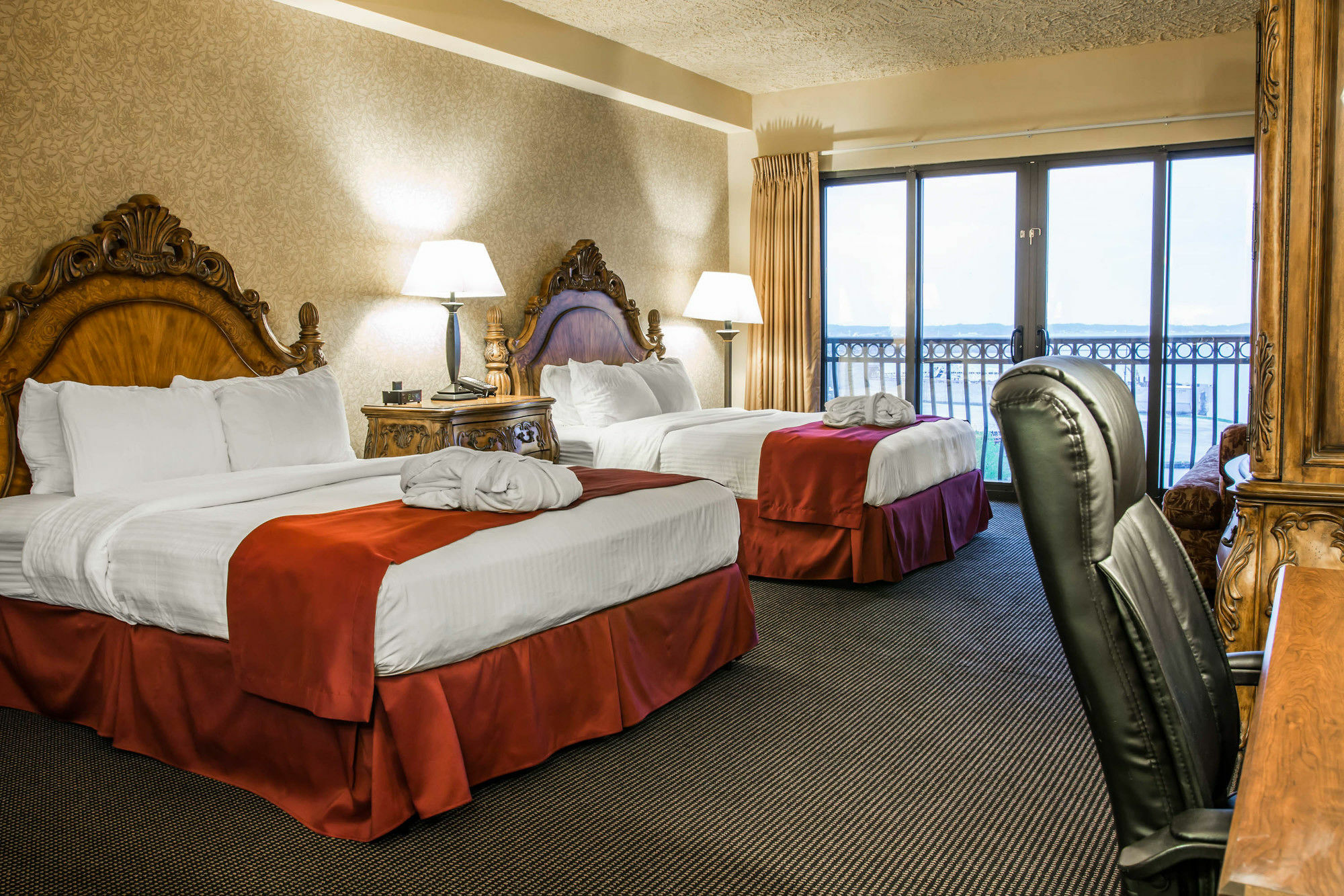 Shoreline Inn & Conference Center, Ascend Hotel Collection Muskegon Bagian luar foto